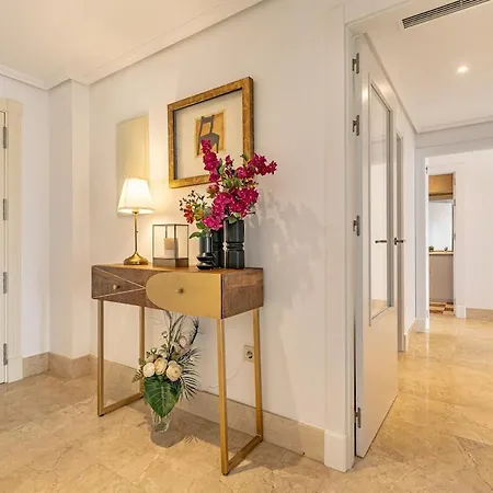 Apartment Tropical Sunset Paradise With Pool And Free Parking